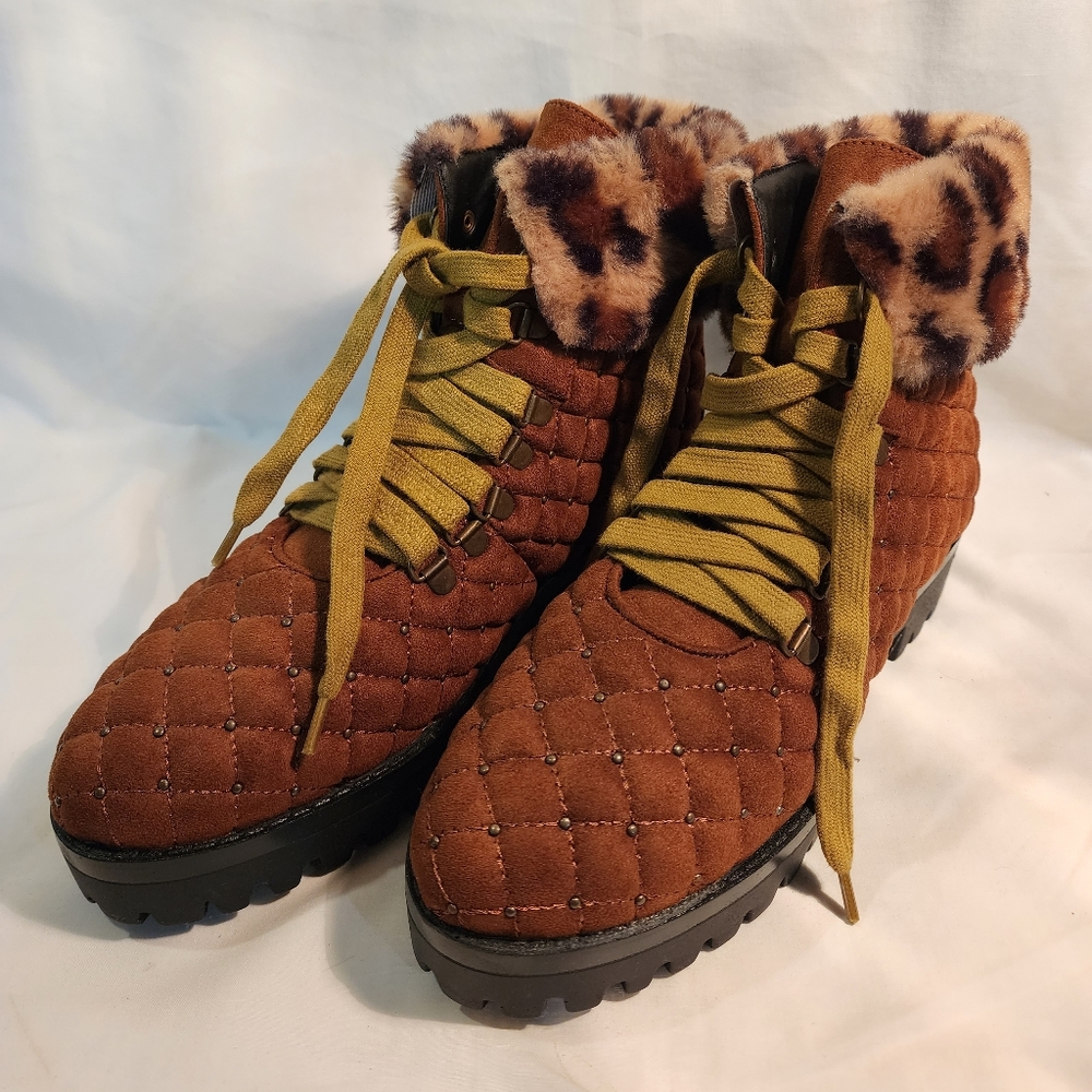 Penny ❤️'s Kenny Boots, size 9.5, brown with leopard print faux fur